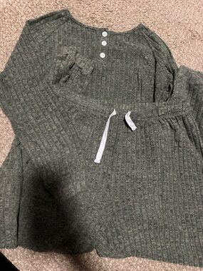 Cozy Ribbed Lounge Set - Olive Green